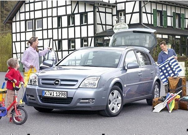 Tipps für die Fahrt mit dem Auto in den Urlaub. Foto: Auto-Reporter